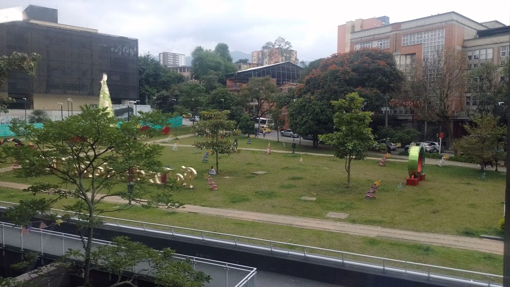 Panoramica del parque cultural debora arango