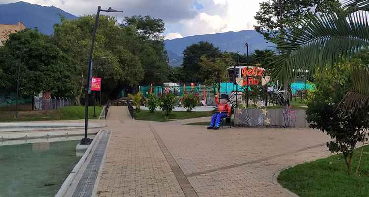 parque del dorado en envigado