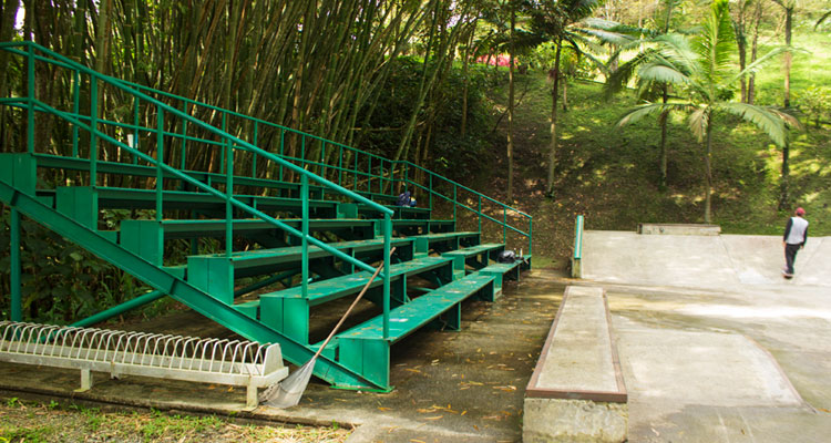 gradas de la pista de skate el salado