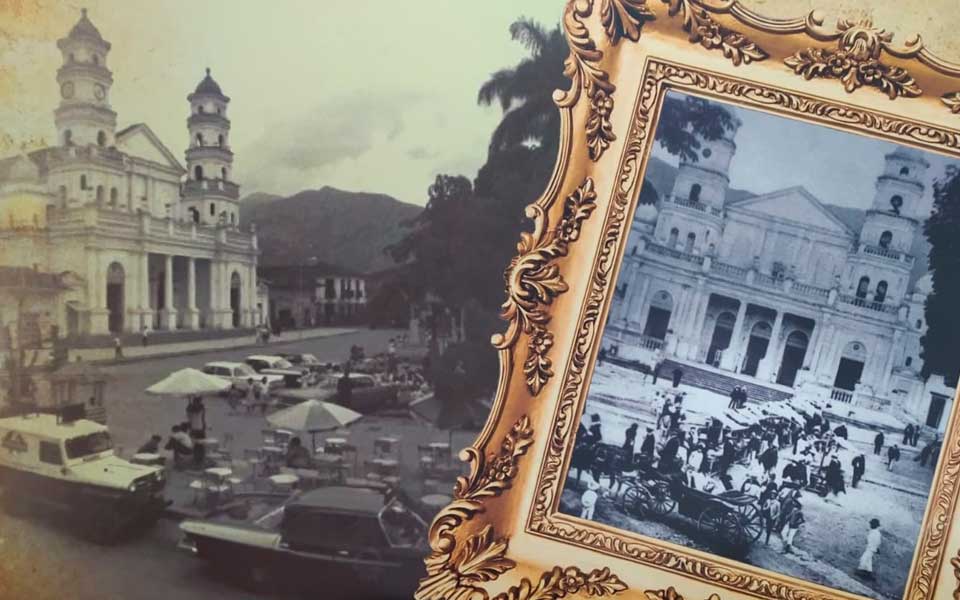 Antigua-Iglesia-y-Parque-de-envigado